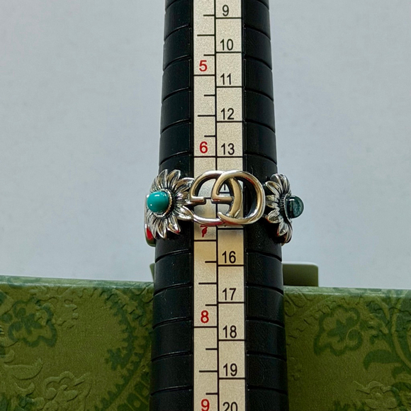 Gucci Green Gemstone Silver Ring Size 6 - Picture 5 of 6